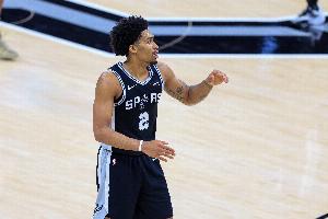 張佳瑋：迪倫·哈珀是首節(jié)MVP 他攻防兩端都包裹了東決MVP布倫森配圖