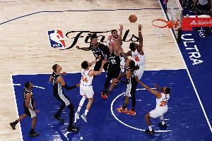 魔術(shù)師:OG的補(bǔ)籃不僅限于NBA 更是整個(gè)體育史上最偉大時(shí)刻之一配圖