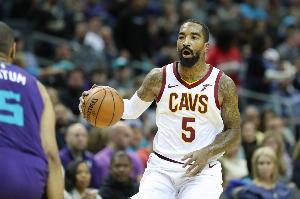 JR：在我長達16年的職業(yè)生涯里 大概有七成時間都深陷抑郁情緒配圖