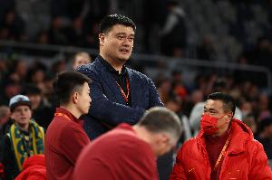從球員到籃協(xié)主席？姚明：不再是死記硬背戰(zhàn)術(shù)手冊 必須從零學(xué)習(xí)配圖