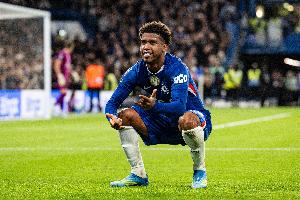 記者：安德雷·桑托斯已經(jīng)與曼聯(lián)簽下合同，幾小時內官宣轉會配圖