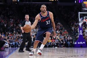 巴圖姆18年NBA場均9.6分4.7板3助 曾效力于開拓者/黃蜂/快船/76人配圖